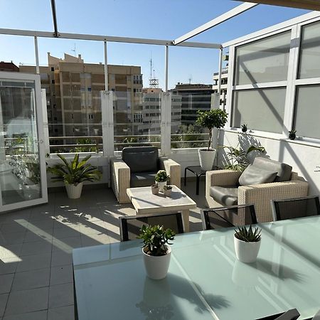 The Penthouse Apartment Алмерия Екстериор снимка