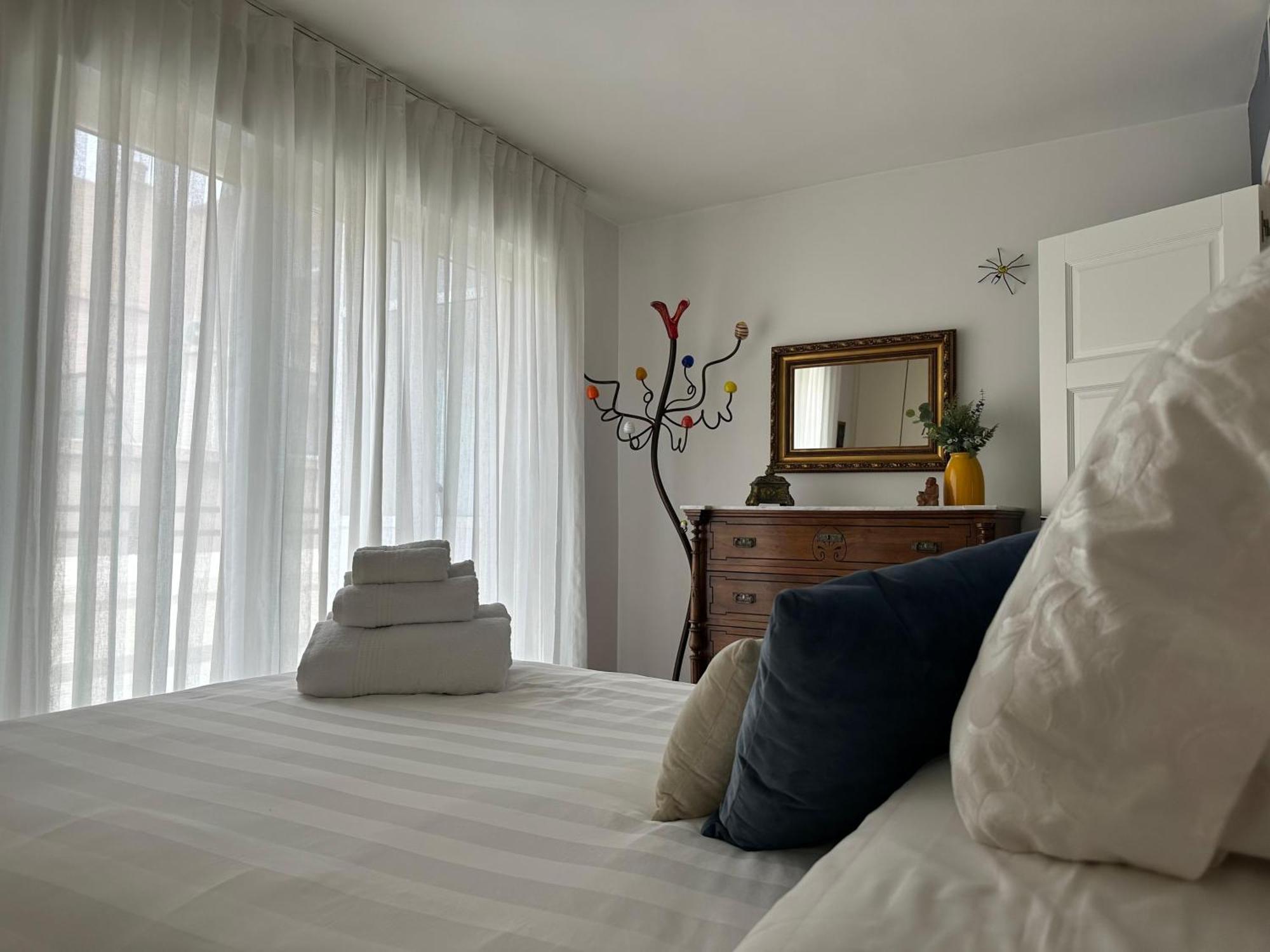 The Penthouse Apartment Алмерия Екстериор снимка