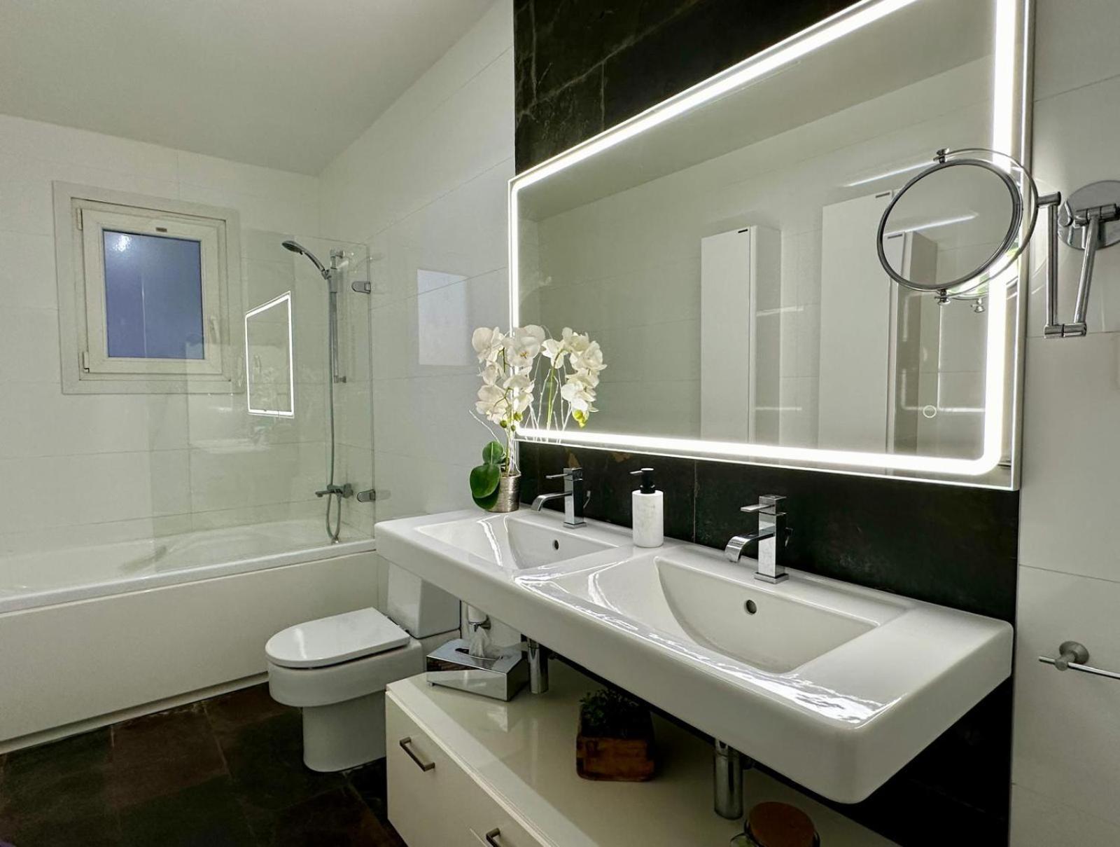 The Penthouse Apartment Алмерия Екстериор снимка