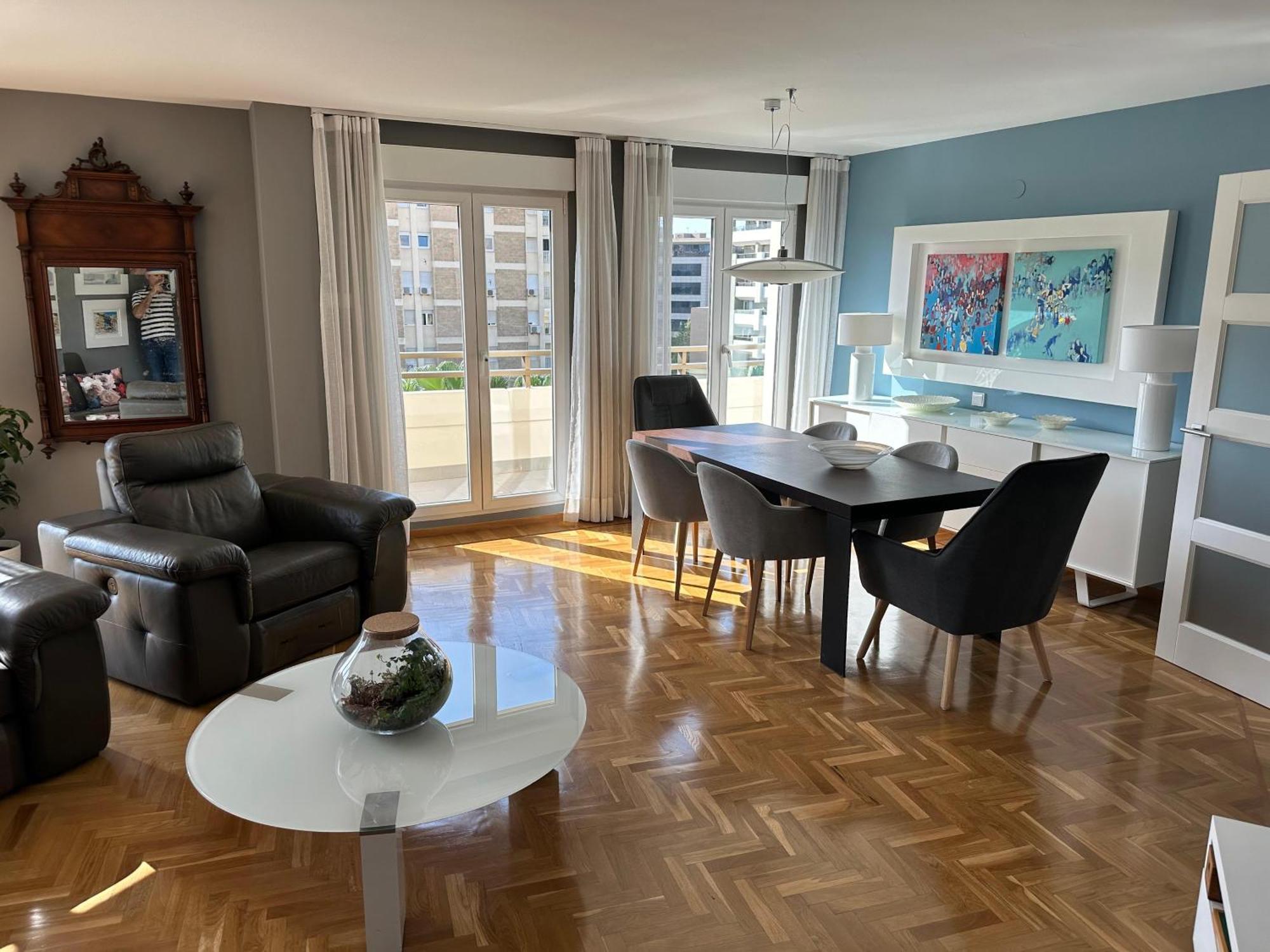 The Penthouse Apartment Алмерия Екстериор снимка