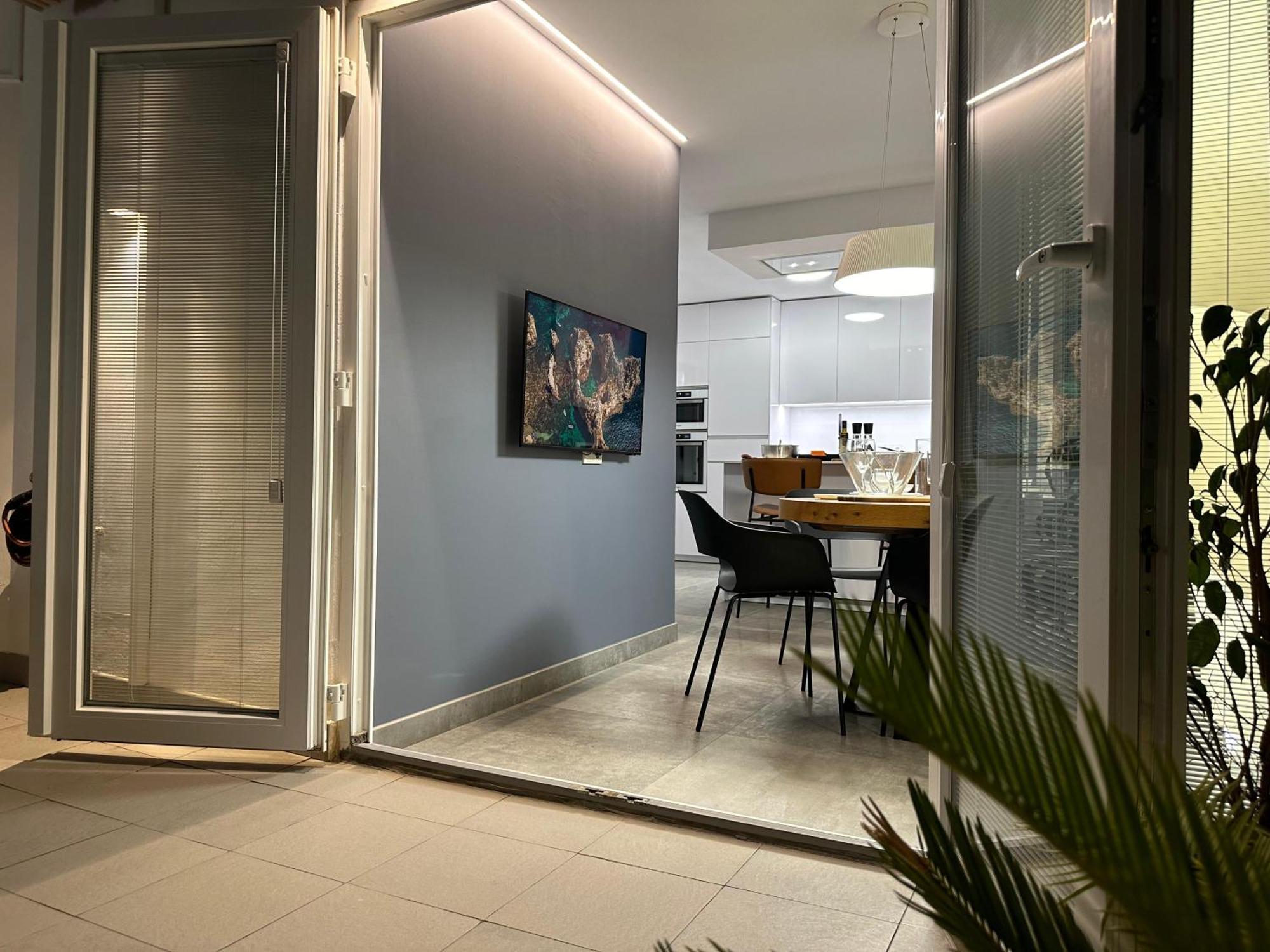 The Penthouse Apartment Алмерия Екстериор снимка