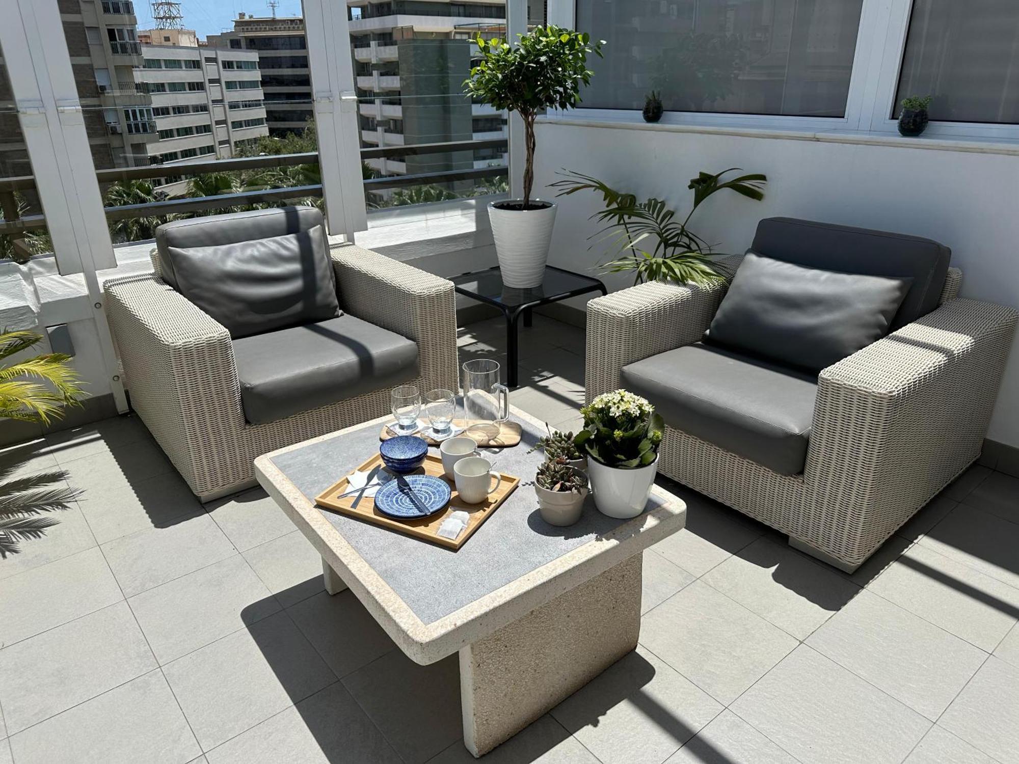 The Penthouse Apartment Алмерия Екстериор снимка