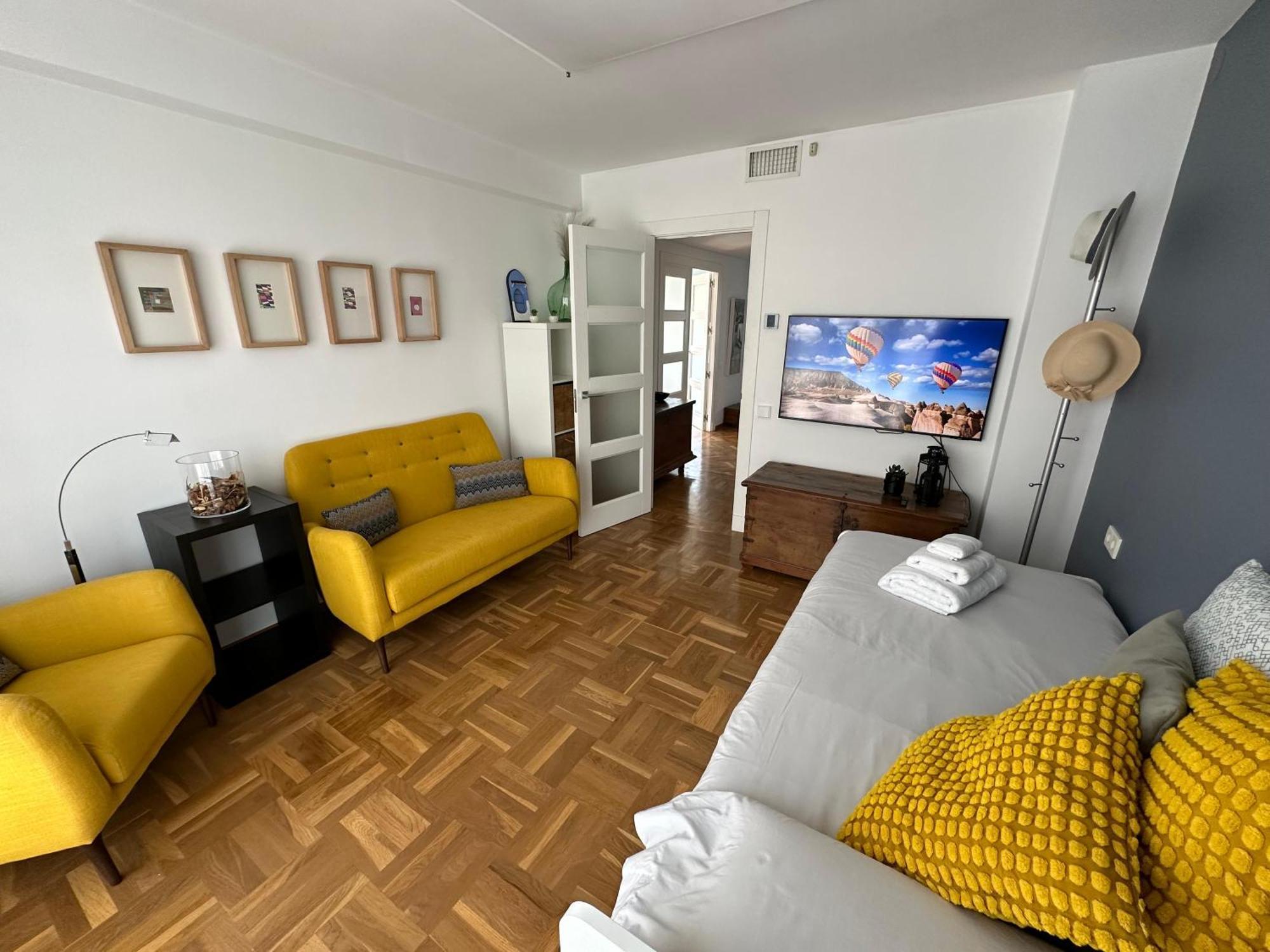 The Penthouse Apartment Алмерия Екстериор снимка